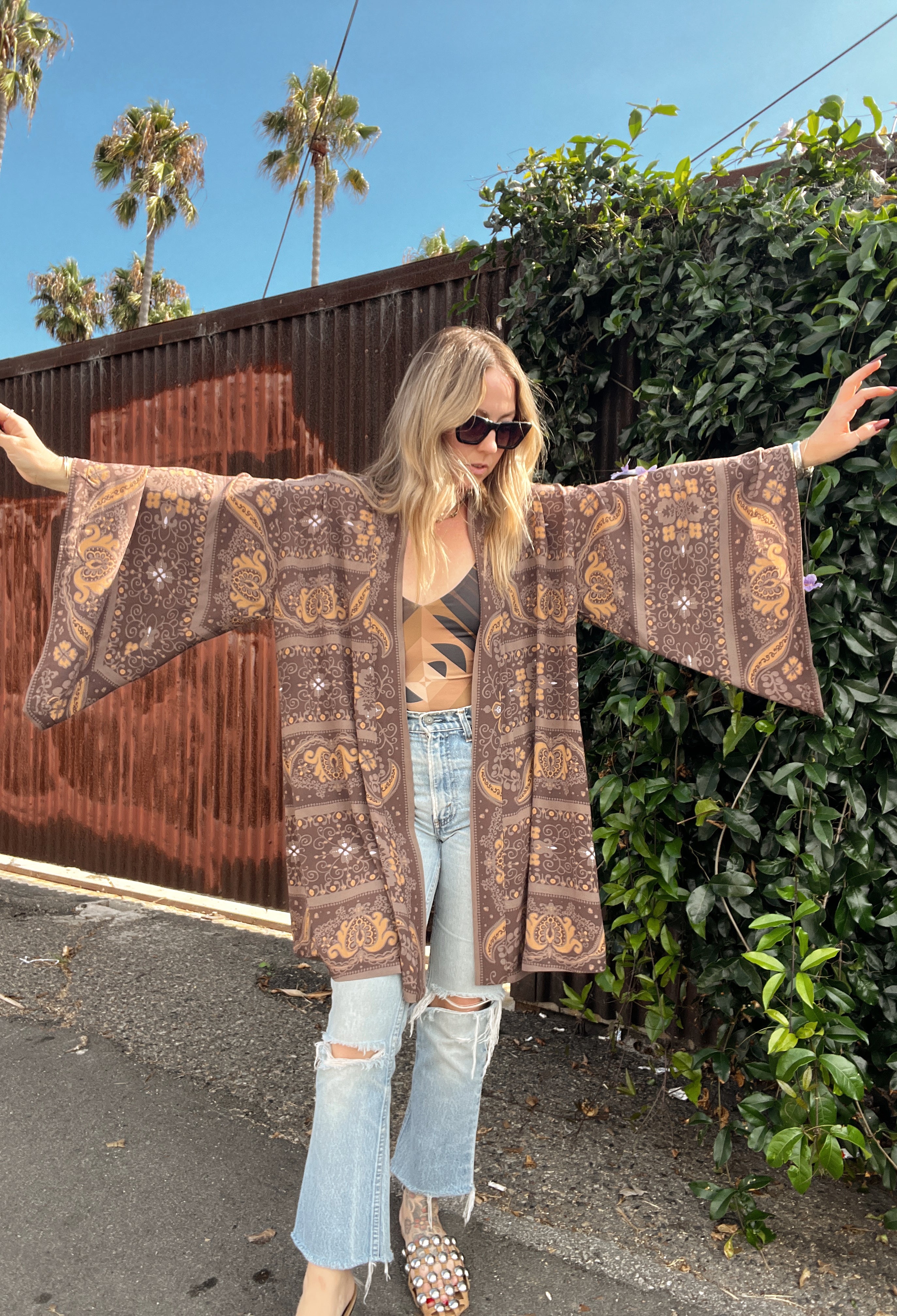 The Hitchhiker Kimono